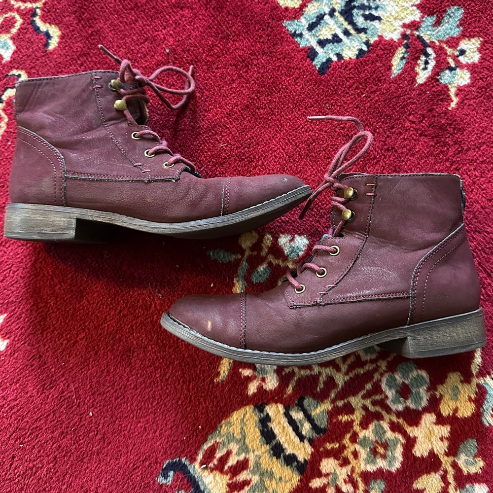 Express Boots, Purple, Size 7